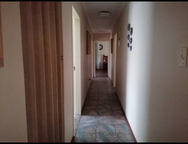 4 BEDROOM HOUSE FOR SALE IN GREENHILLS